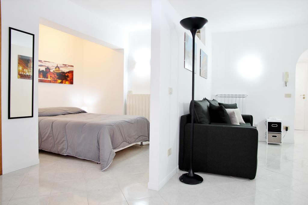 St Peter Home - Appartamento Con Parcheggio Rome Room photo